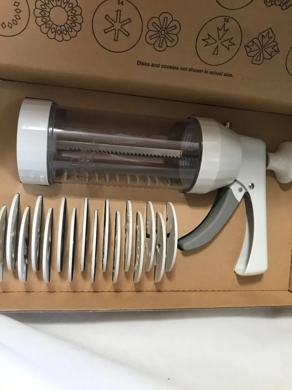 Pampered Chef Cookie Press Model 1525 17 piece